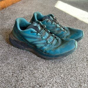 Salomon Women's Teal Trail Running Shoes